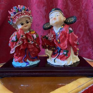 FSB~Chinese Bride and Groom Wedding Couple Mini Statue